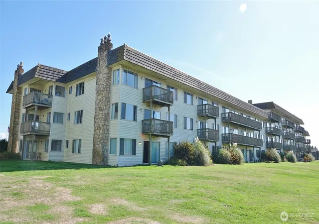 Photo 1 of Sale Pending at 615 Ocean Shrs Blvd Nw #124, Ocean Shores, WA 98569 | MLS# NWM2587311 | Listing updated on 2026-10-12