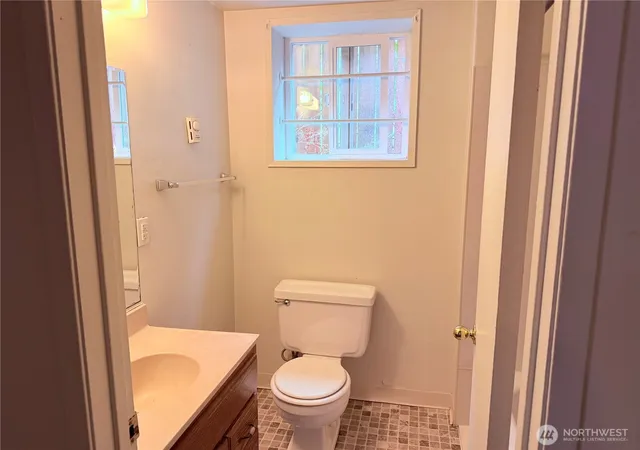 Photo 4 of Single family home for sale at 1537 15th Avenue S, Seattle, WA 98144 | MLS# NWM2587312 | Listing updated on 2026-10-01