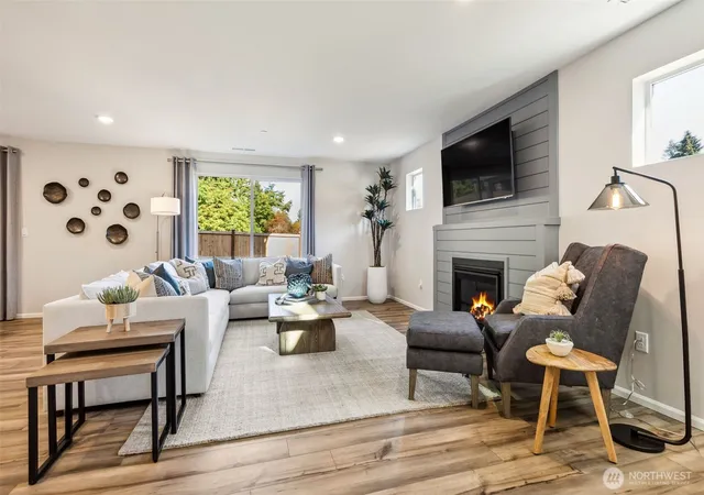 Photo 3 of Single family home for sale at 6122 Carlycole Pl SE, Olympia, WA 98513 | MLS# NWM2587315 | Listing updated on 2026-09-29