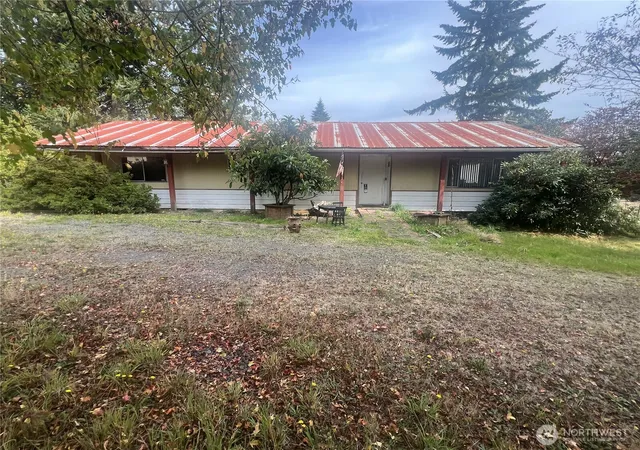 Photo 1 of Sale Pending at 198 Wohl Rd, Longview, WA 98632 | MLS# NWM2587322 | Listing updated on 2026-09-28