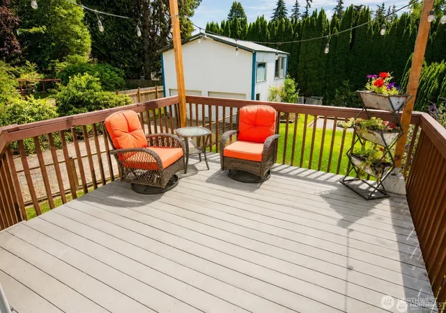 Photo 4 of Single family home for sale at 1580 Monroe St, Burlington, WA 98233 | MLS# NWM2587323 | Listing updated on 2026-09-26