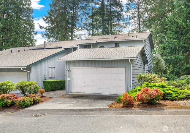 Photo 1 of Single family home for sale at 2902 28th Street SE, Auburn, WA 98092 | MLS# NWM2587341 | Listing updated on 2026-10-09