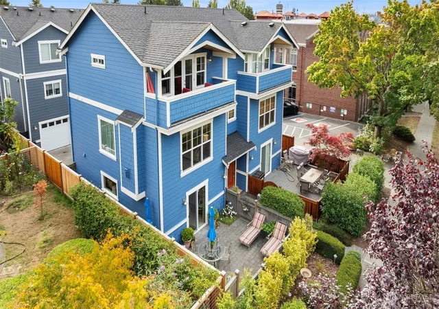 Townhouse for sale at 4122 A 42nd Ave SW, Seattle, WA 98116 | MLS# NWM2587345