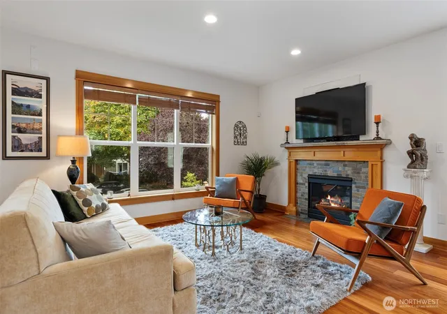 Photo 3 of Townhouse for sale at 4122 A 42nd Ave Sw, Seattle, WA 98116 | MLS# NWM2587345 | Listing updated on 2026-09-25