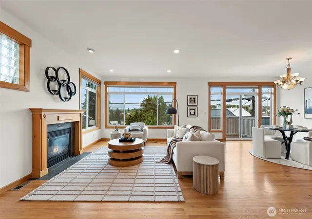 Photo 3 of Single family home for sale at 16 Florentia St, Seattle, WA 98109 | MLS# NWM2587347 | Listing updated on 2026-09-26