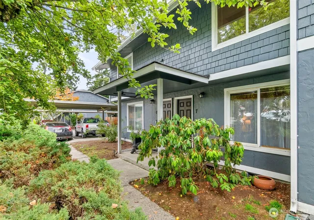Photo 3 of Townhouse for sale at 7419 212th Street Sw #7, Edmonds, WA 98026 | MLS# NWM2587349 | Listing updated on 2026-09-28