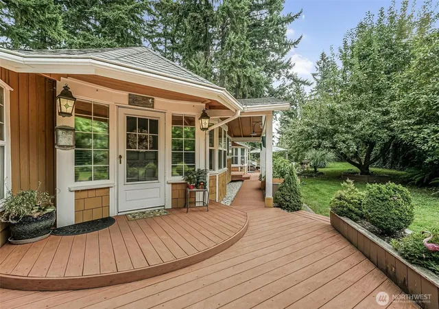 Single family home for sale at 31316 116th Avenue SE, Auburn, WA 98092 | MLS# NWM2587355