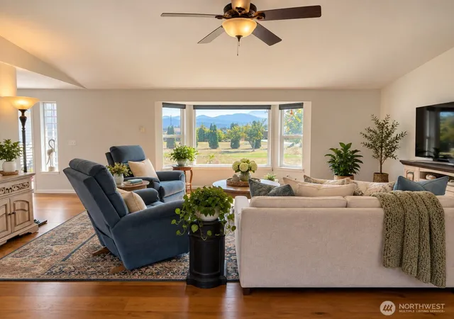 Photo 4 of Single family home for sale at 32 Majesty Way, Port Angeles, WA 98362 | MLS# NWM2587360 | Listing updated on 2026-09-28