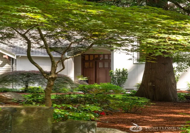 Photo 3 of Single family home for sale at 13266 Ne 47th Street, Bellevue, WA 98005 | MLS# NWM2587367 | Listing updated on 2026-09-28