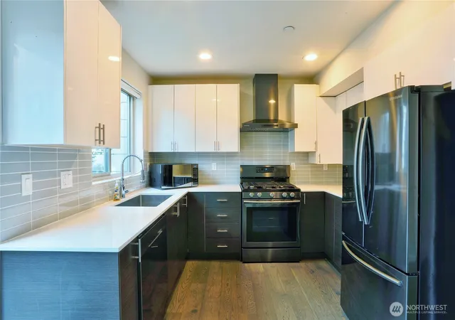 Photo 2 of Townhouse for sale at 7531 43rd Avenue S, Seattle, WA 98118 | MLS# NWM2587370 | Listing updated on 2026-10-01