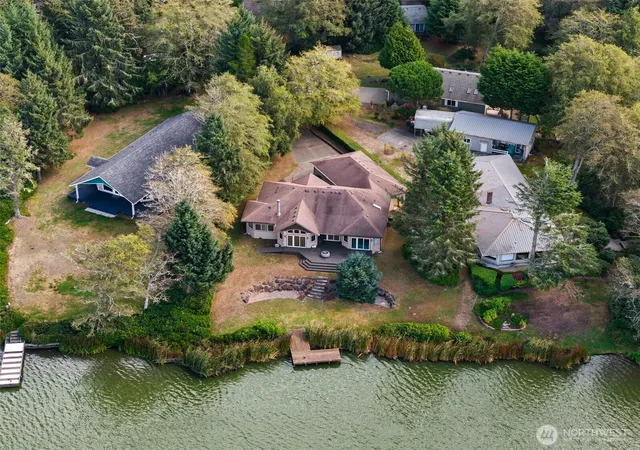 Photo 4 of Single family home for sale at 748 Kingfisher Ct SE, Ocean Shores, WA 98569 | MLS# NWM2587375 | Listing updated on 2026-09-26
