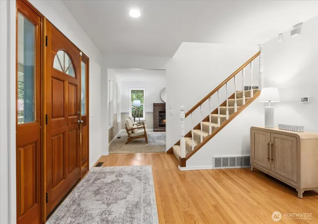Photo 4 of Single family home for sale at 7031 411th Avenue SE, Snoqualmie, WA 98065 | MLS# NWM2587381 | Listing updated on 2026-09-26