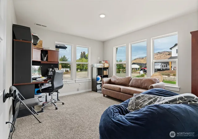 Photo 4 of Single family home for sale at 60 Ledford Ln, Cashmere, WA 98815 | MLS# NWM2587391 | Listing updated on 2026-10-19