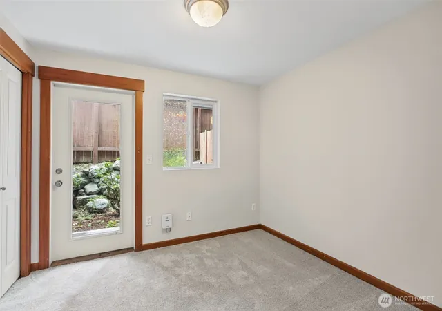 Photo 4 of Townhouse for sale at 920 SW Holden St #B, Seattle, WA 98106 | MLS# NWM2587406 | Listing updated on 2026-09-26