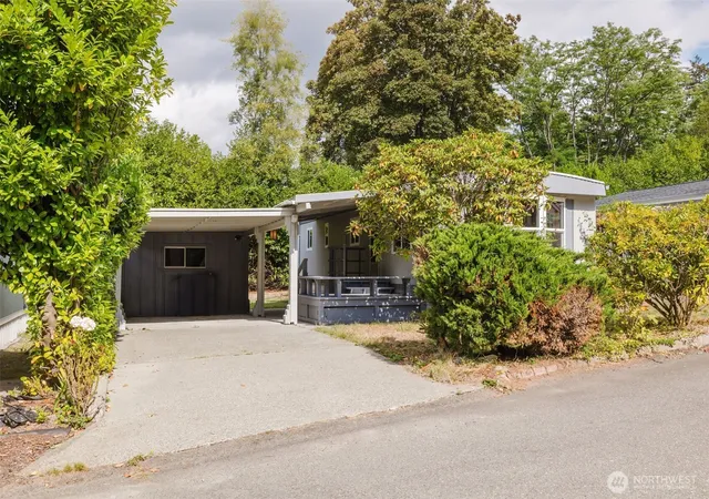 Photo 4 of Manufactured home for sale at 8760 NE State Hwy 303 #B, Bremerton, WA 98311 | MLS# NWM2587414 | Listing updated on 2026-09-25