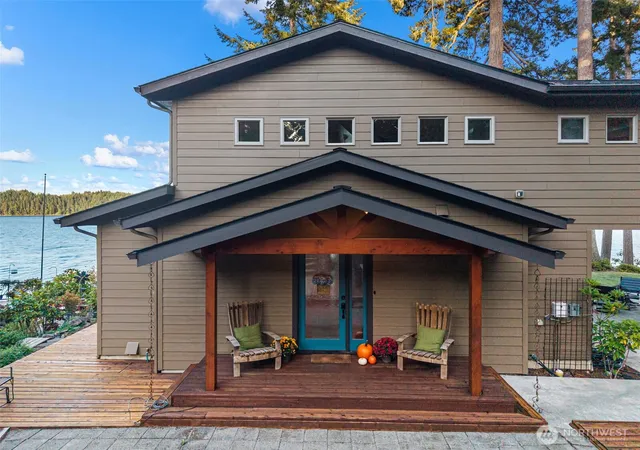 Photo 2 of Single family home for sale at 161 Canal Ln, Brinnon, WA 98320 | MLS# NWM2587418 | Listing updated on 2026-10-01