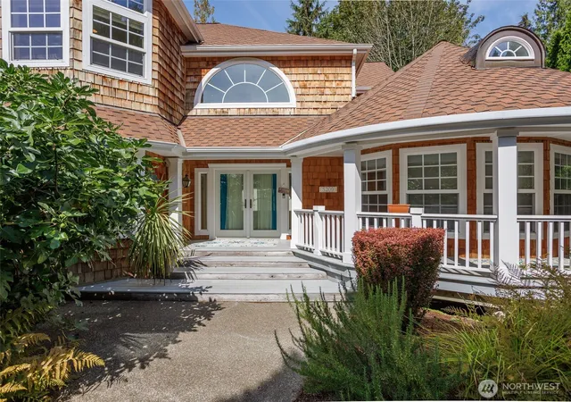 Photo 2 of Single family home for sale at 5209 Vine Ct Ne, Olympia, WA 98516 | MLS# NWM2587426 | Listing updated on 2026-09-26