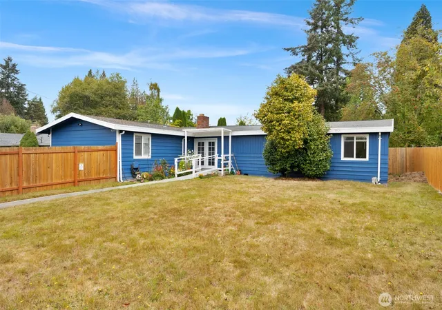 Photo 3 of Single family home for sale at 4209 191st Street Sw, Lynnwood, WA 98036 | MLS# NWM2587433 | Listing updated on 2026-10-02