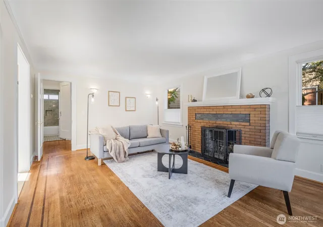 Photo 2 of Single family home for sale at 8007 Wallingford Ave N, Seattle, WA 98103 | MLS# NWM2587434 | Listing updated on 2026-10-09