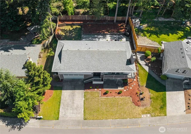 Photo 3 of Single family home for sale at 3907 Sw 328th Street, Federal Way, WA 98023 | MLS# NWM2587440 | Listing updated on 2026-10-02