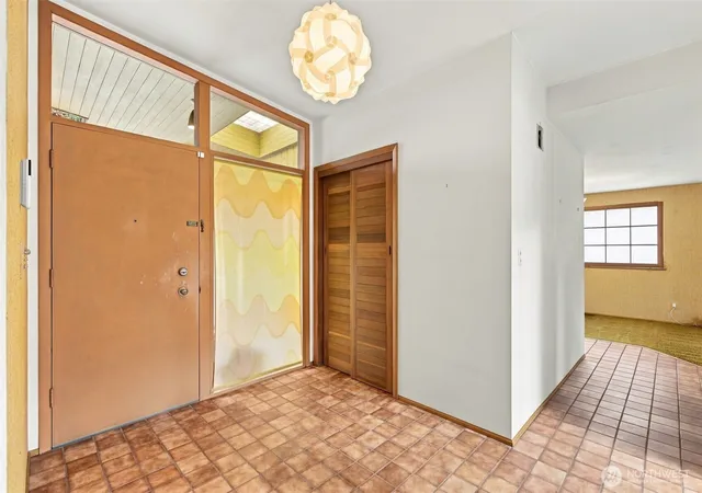 Photo 3 of Single family home for sale at 7308 45th Avenue NE, Seattle, WA 98115 | MLS# NWM2587453 | Listing updated on 2026-10-09