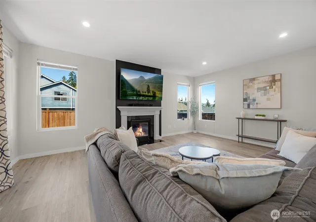 Photo 4 of Single family home for sale at 5541 Buckhorn Way, Mount Vernon, WA 98273 | MLS# NWM2587456 | Listing updated on 2026-10-01
