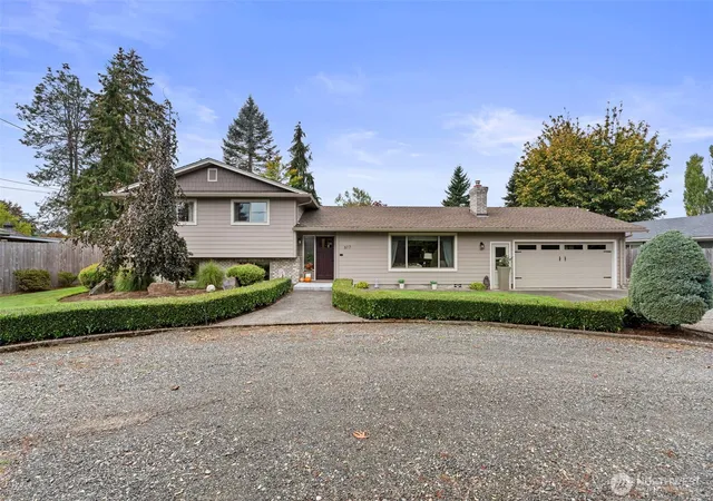 Photo 2 of Single family home for sale at 617 Oakland Ave, Centralia, WA 98531 | MLS# NWM2587458 | Listing updated on 2026-09-28