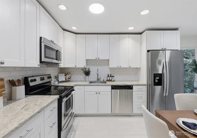 Photo 4 of Condo for sale at 1900 N Northgate Way #1932, Seattle, WA 98133 | MLS# NWM2587465 | Listing updated on 2026-09-26