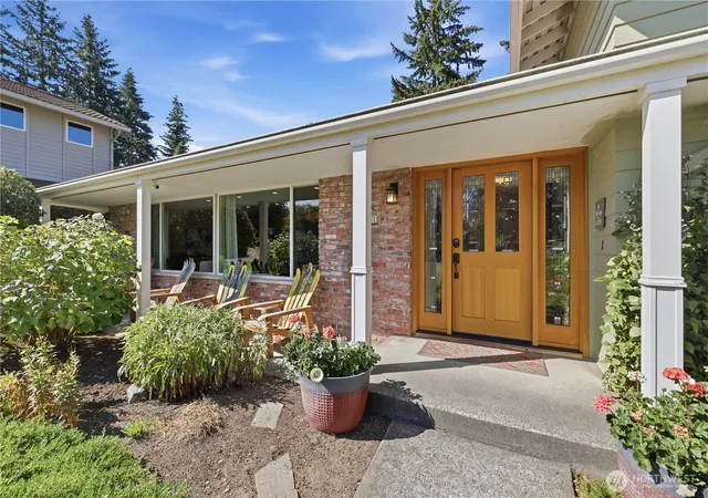 Photo 2 of Single family home for sale at 4941 125 Avenue Se, Bellevue, WA 98006 | MLS# NWM2587472 | Listing updated on 2026-10-01