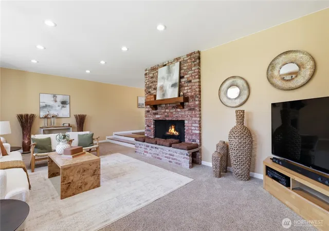 Photo 3 of Single family home for sale at 4941 125 Avenue SE, Bellevue, WA 98006 | MLS# NWM2587472 | Listing updated on 2026-10-01