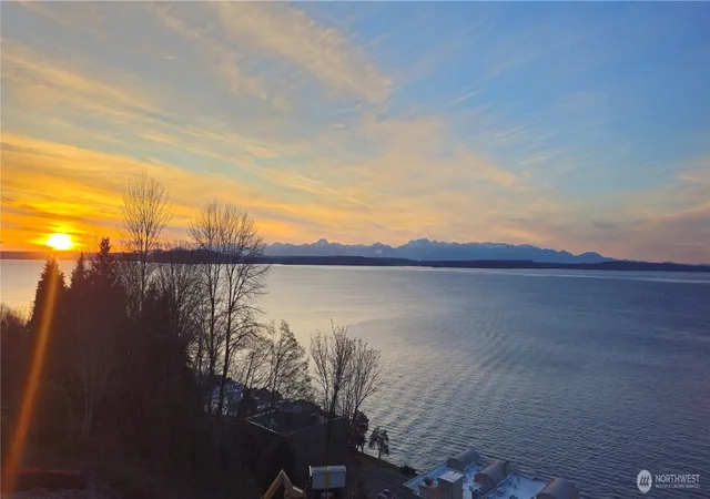 Photo 3 of Single family home for sale at 1019 California Ln SW, Seattle, WA 98116 | MLS# NWM2587475 | Listing updated on 2026-09-30