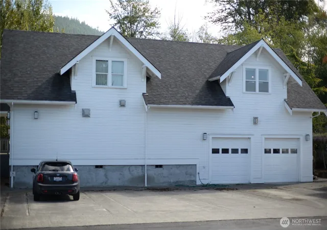Photo 3 of Single family home for sale at 1314 Anderson Rd, Mount Vernon, WA 98274 | MLS# NWM2587479 | Listing updated on 2026-09-29