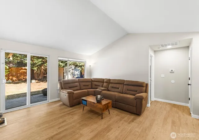 Photo 4 of Single family home for sale at 100 S 28th Street, Mount Vernon, WA 98274 | MLS# NWM2587483 | Listing updated on 2026-09-26