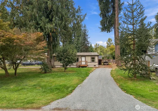Photo 4 of Manufactured home for sale at 17233 119th Place NE, Arlington, WA 98223 | MLS# NWM2587491 | Listing updated on 2026-09-26