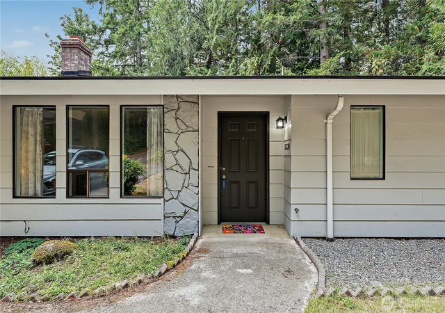 Photo 2 of Single family home for sale at 5320 46th Avenue Ct Nw, Gig Harbor, WA 98335 | MLS# NWM2587494 | Listing updated on 2026-09-26