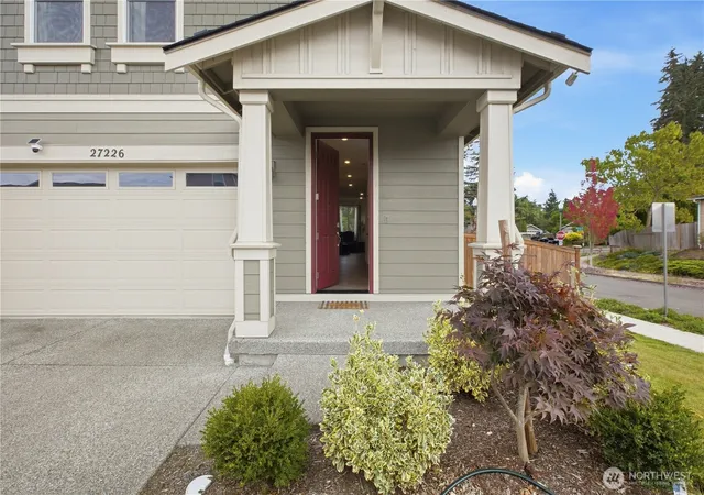 Photo 2 of Single family home for sale at 27226 107th Place Se, Kent, WA 98030 | MLS# NWM2587495 | Listing updated on 2026-10-01