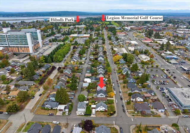Photo 4 of Single family home for sale at 1426 Lombard Ave, Everett, WA 98201 | MLS# NWM2587496 | Listing updated on 2026-10-02