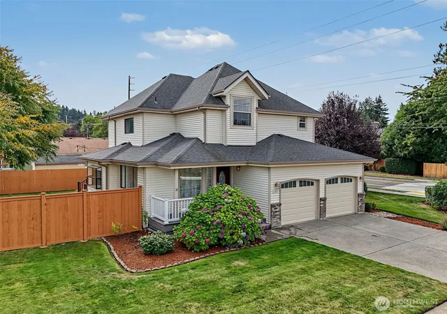 Photo 2 of Single family home for sale at 1202 33rd Street Se, Auburn, WA 98002 | MLS# NWM2587497 | Listing updated on 2026-09-26