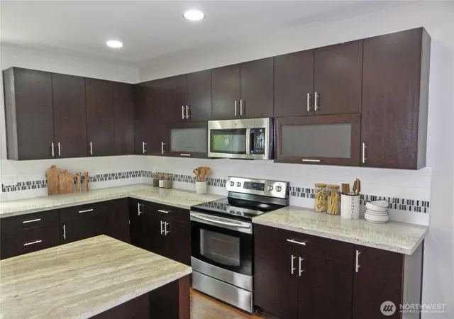 Photo 3 of Single family home for sale at 4319 S 10th Street, Tacoma, WA 98405 | MLS# NWM2587500 | Listing updated on 2026-09-28