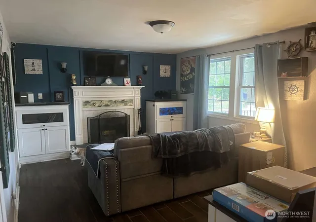 Photo 3 of Single family home for sale at 14252 76th Place NE, Kirkland, WA 98034 | MLS# NWM2587512 | Listing updated on 2026-09-26