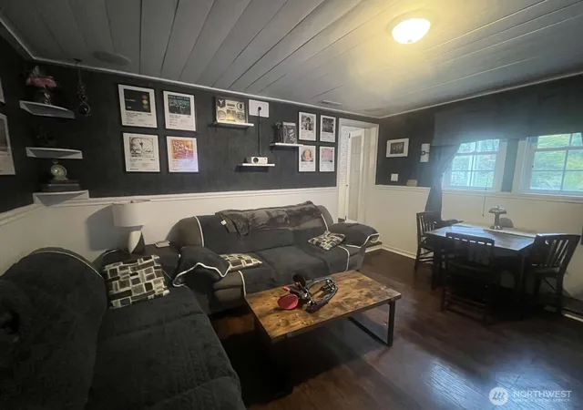 Photo 4 of Single family home for sale at 14252 76th Place NE, Kirkland, WA 98034 | MLS# NWM2587512 | Listing updated on 2026-09-26
