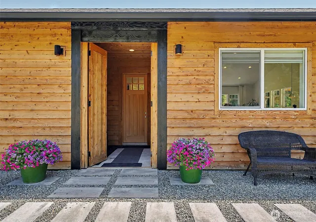 Photo 3 of Single family home for sale at 14539 Vernon Ln Se, Yelm, WA 98597 | MLS# NWM2587518 | Listing updated on 2026-10-01