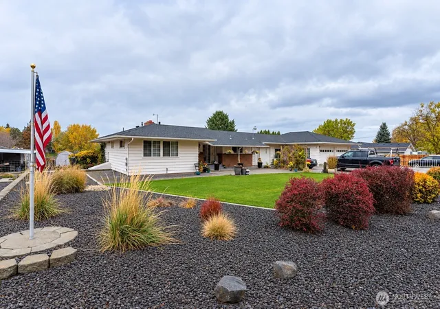 Photo 2 of Single family home for sale at 20271 Linden Rd Nw, Soap Lake, WA 98851 | MLS# NWM2587519 | Listing updated on 2026-09-26