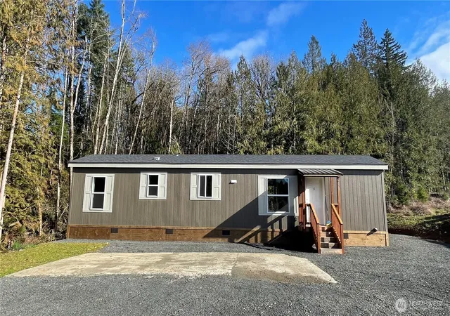 Photo 2 of Manufactured home for sale at 236 Pattee Rd, Chehalis, WA 98532 | MLS# NWM2587524 | Listing updated on 2026-10-01