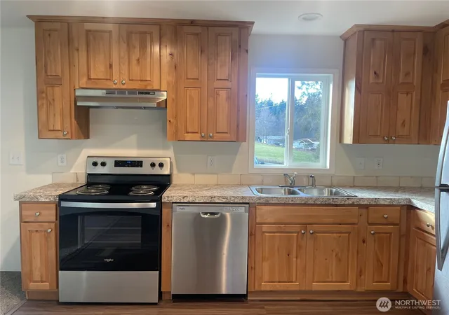 Photo 3 of Manufactured home for sale at 236 Pattee Rd, Chehalis, WA 98532 | MLS# NWM2587524 | Listing updated on 2026-10-01