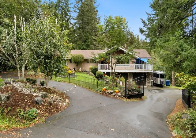 Photo 1 of Single family home for sale at 25806 Se 192nd Street, Maple Valley, WA 98038 | MLS# NWM2587526 | Listing updated on 2026-10-06