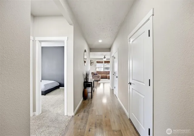 Photo 4 of Single family home for sale at 4709 W Wren St, Moses Lake, WA 98837 | MLS# NWM2587528 | Listing updated on 2026-09-28