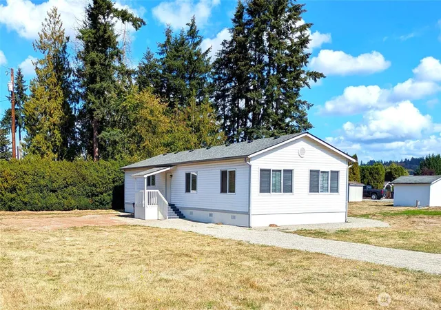 Photo 1 of Manufactured home for sale at 11905 55th Avenue Ne #24, Marysville, WA 98271 | MLS# NWM2587545 | Listing updated on 2026-09-25