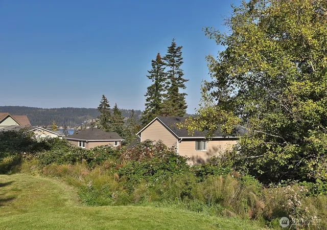 Photo 4 of Land for sale at 0 Par Dr, Freeland, WA 98249 | MLS# NWM2587548 | Listing updated on 2026-10-01