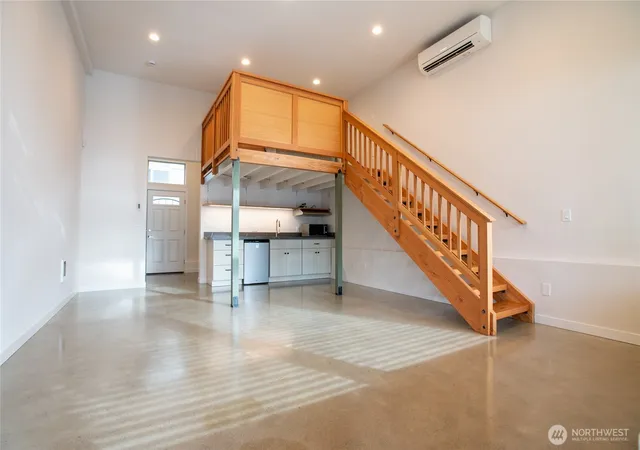 Photo 3 of Townhouse for sale at 6722 15th Avenue W, Seattle, WA 98117 | MLS# NWM2587559 | Listing updated on 2026-09-27